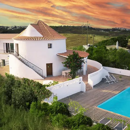 Algarve Windmill, And Pool 2000m To The Figueira (Portimao)