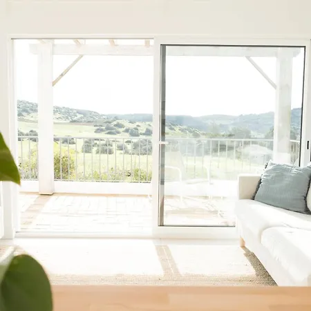 Algarve Windmill, And Pool 2000m To The Figueira (Portimao)