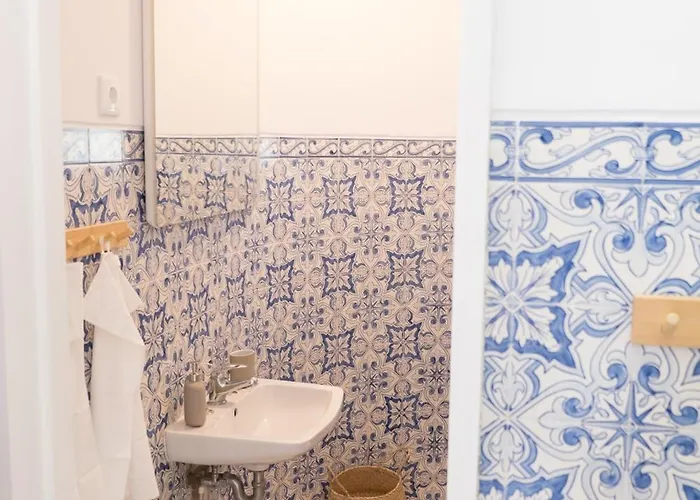 Algarve Windmill, And Pool 2000m To The 別荘 Figueira