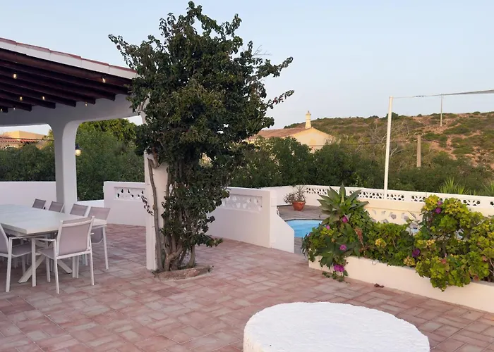 Hébergement de vacances Algarve Windmill, And Pool 2000m To The