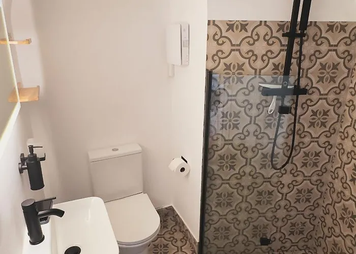 Algarve Windmill, And Pool 2000m To The * Figueira