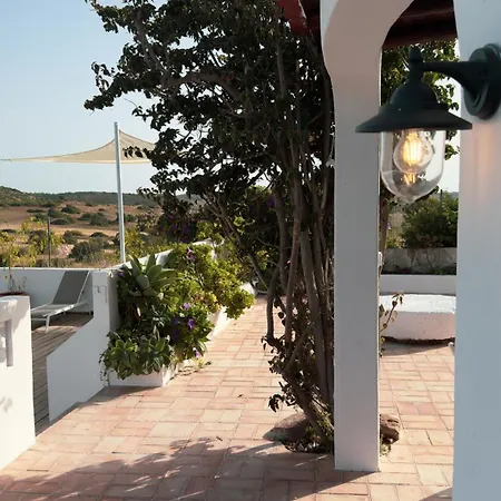 Algarve Windmill, And Pool 2000m To The 度假居