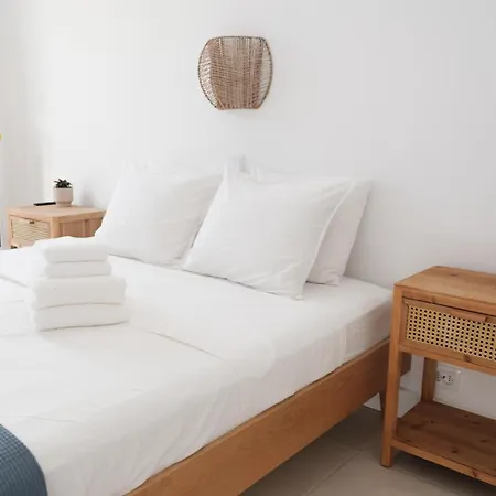 Algarve Windmill, And Pool 2000m To The Feriehus *