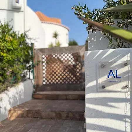 Algarve Windmill, And Pool 2000m To The * Figueira (Portimao)